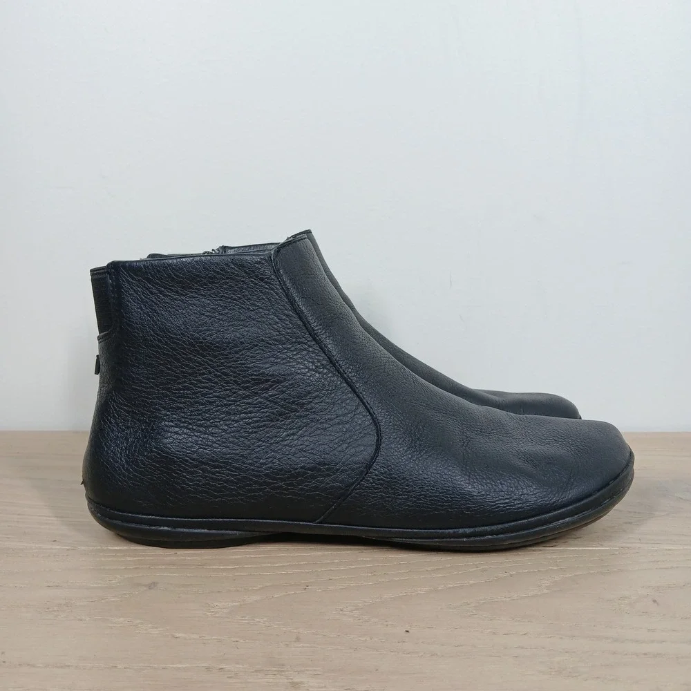 Camper Ankle Boots Womens 9 Black Leather Minimalist Comfort Casual Zip